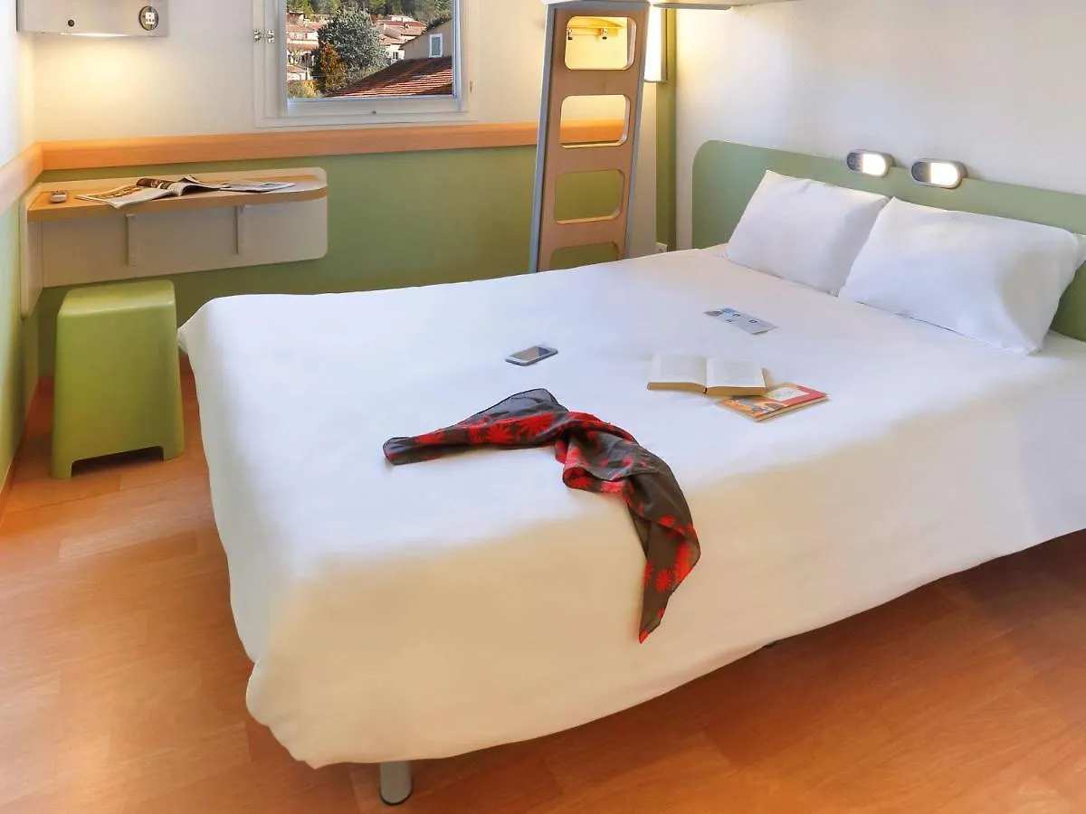 First Inn Hotel contacts