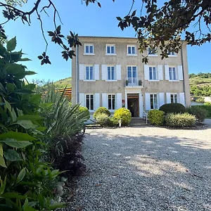 https://la-desirade-saint-desirat.hotels-rhonealpes.com