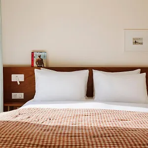 https://hotel-anjou.biarritzhotels.info