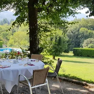 https://hotel-les-mesanges.hotels-rhonealpes.com
