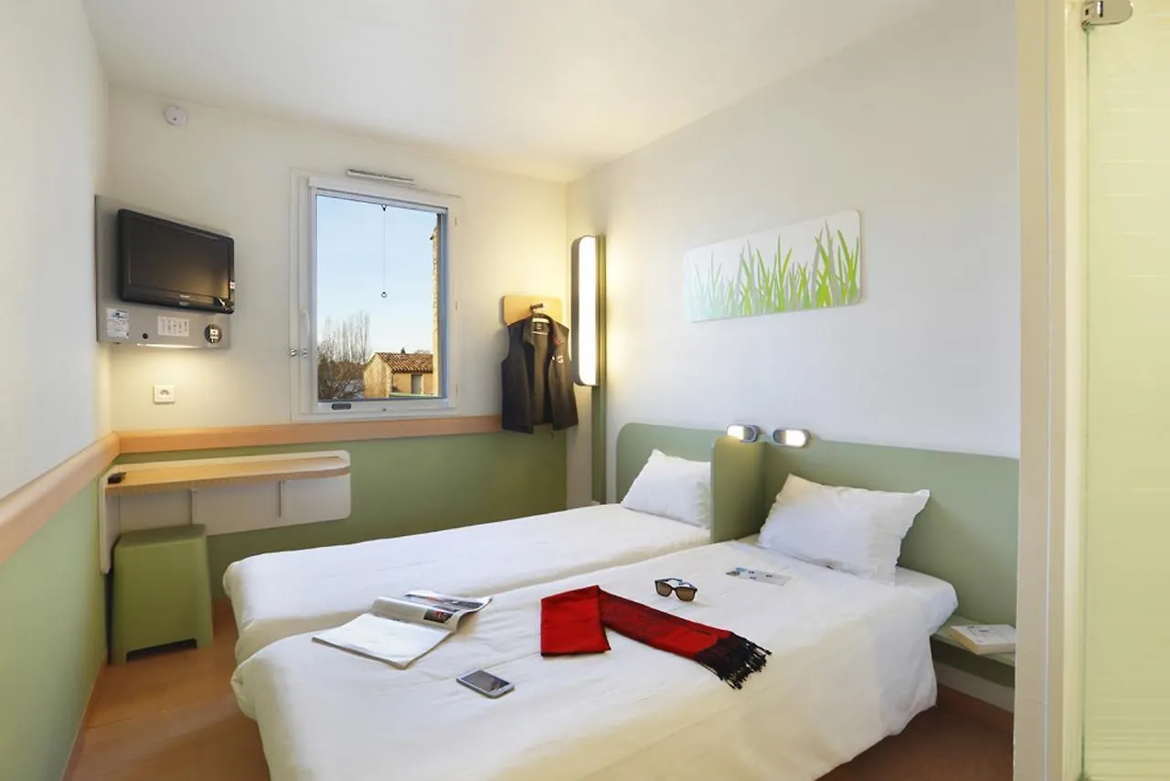 First Inn Hotel Apt